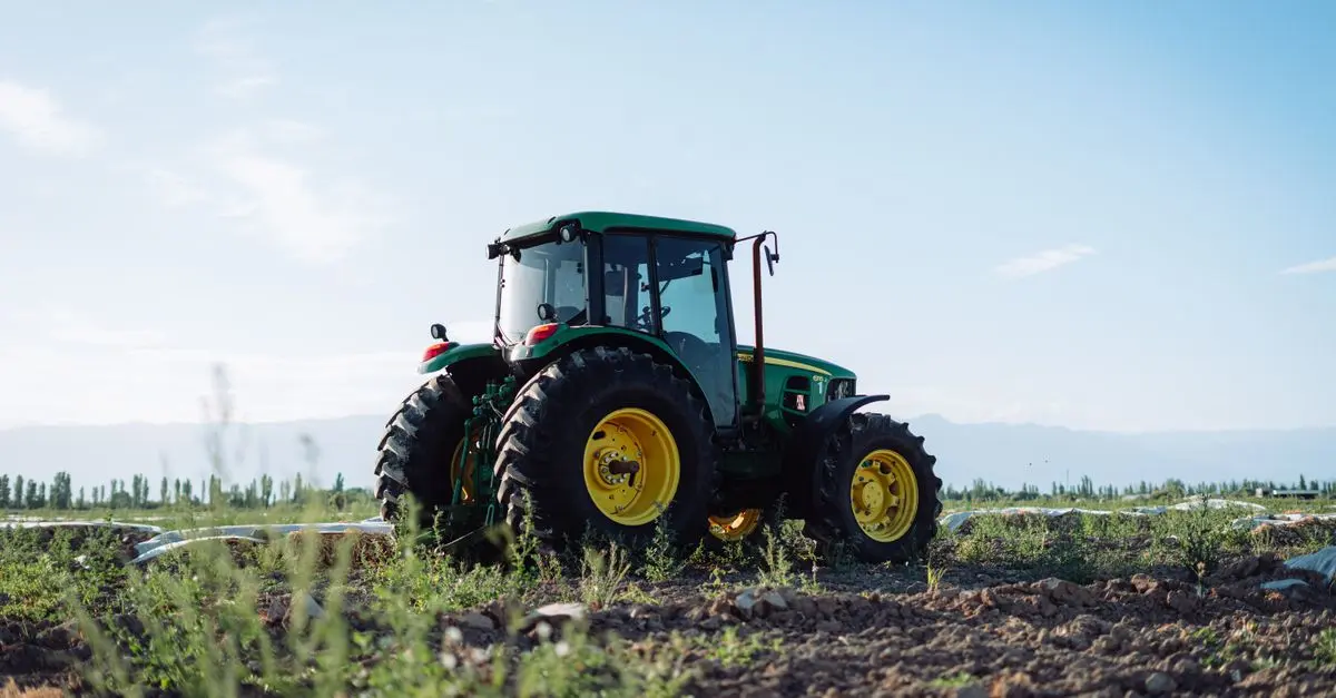 Comment choisir son tracteur agricole